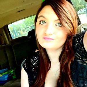 Meet Your Posher, Kayla! ❤